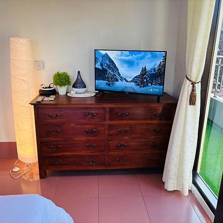 Mama Mega Homestay Pesanggaran Buitenkant foto
