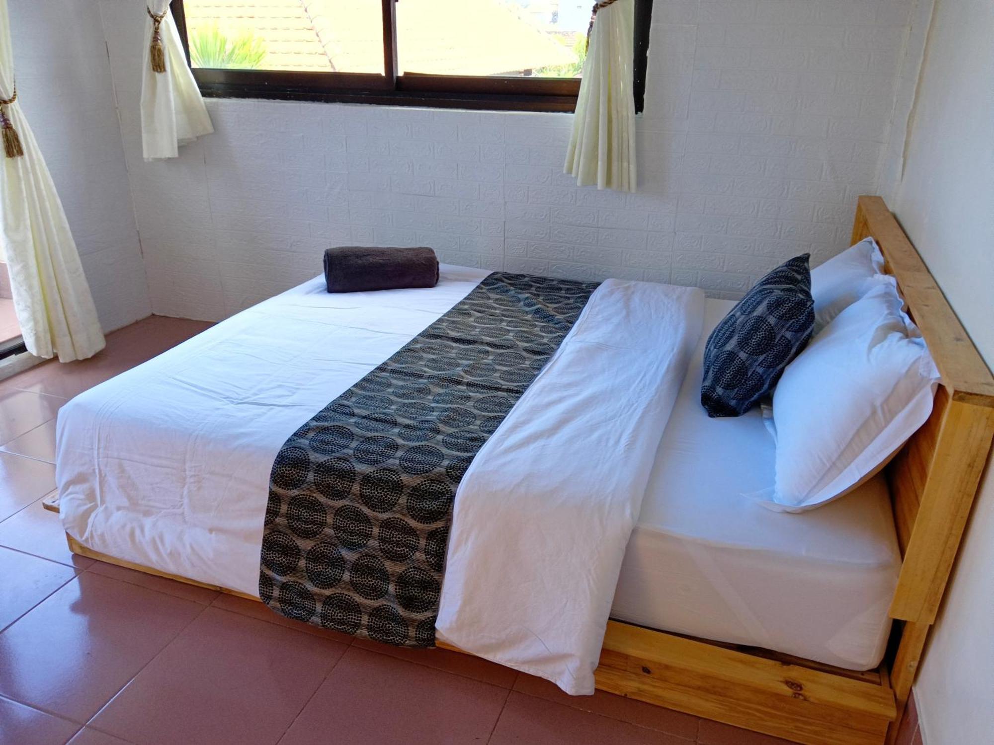 Mama Mega Homestay Pesanggaran Buitenkant foto