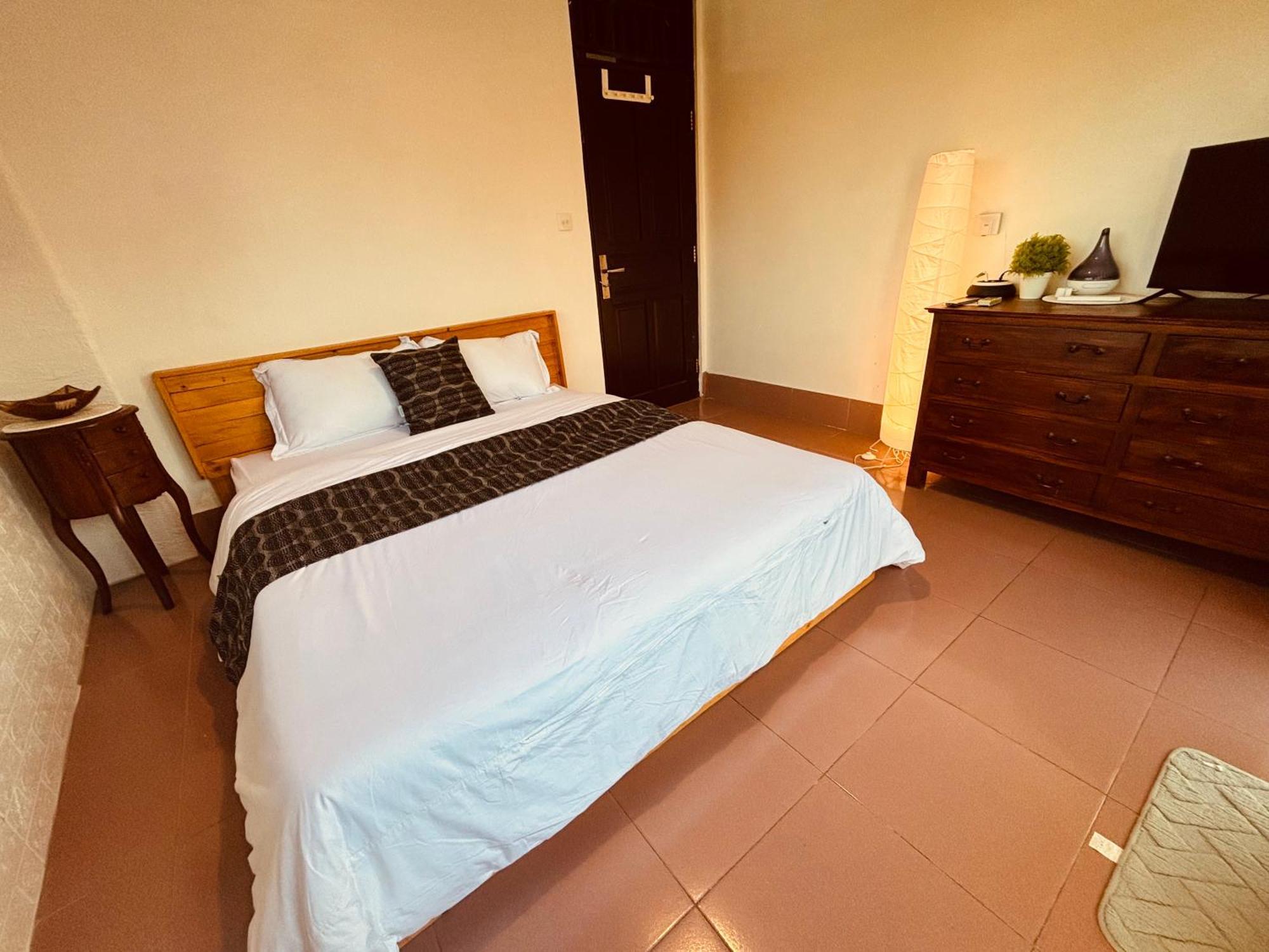 Mama Mega Homestay Pesanggaran Buitenkant foto