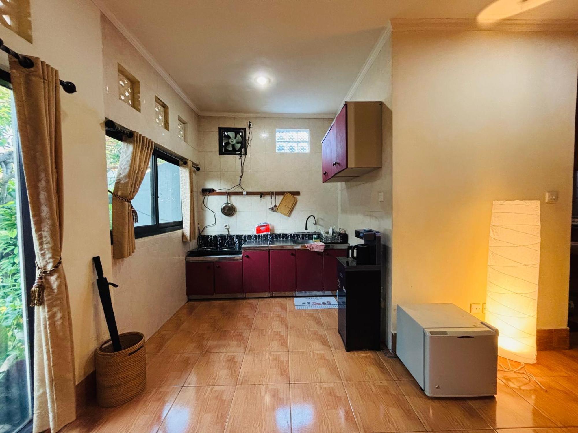 Mama Mega Homestay Pesanggaran Buitenkant foto
