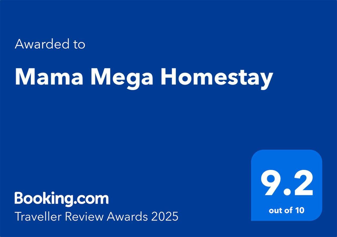 Mama Mega Homestay Pesanggaran Buitenkant foto